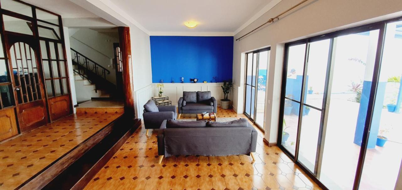 פראייה Kelly Guest House מראה חיצוני תמונה