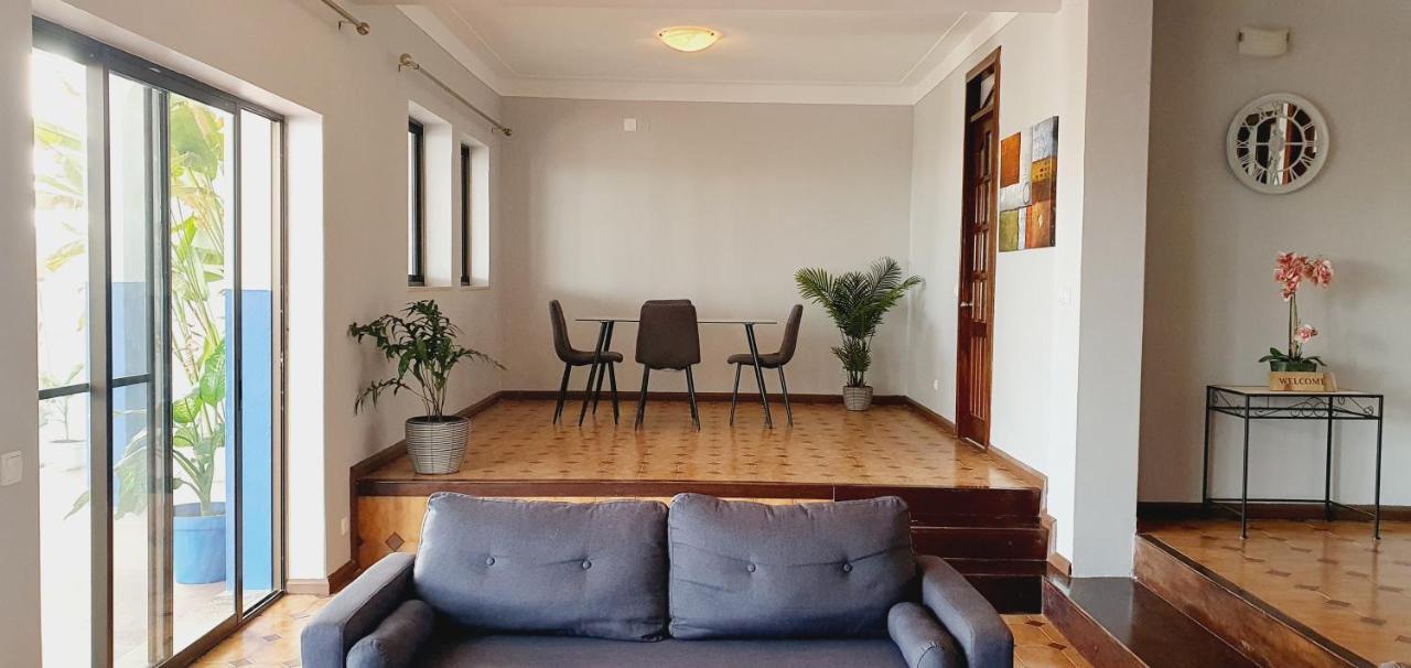 פראייה Kelly Guest House מראה חיצוני תמונה